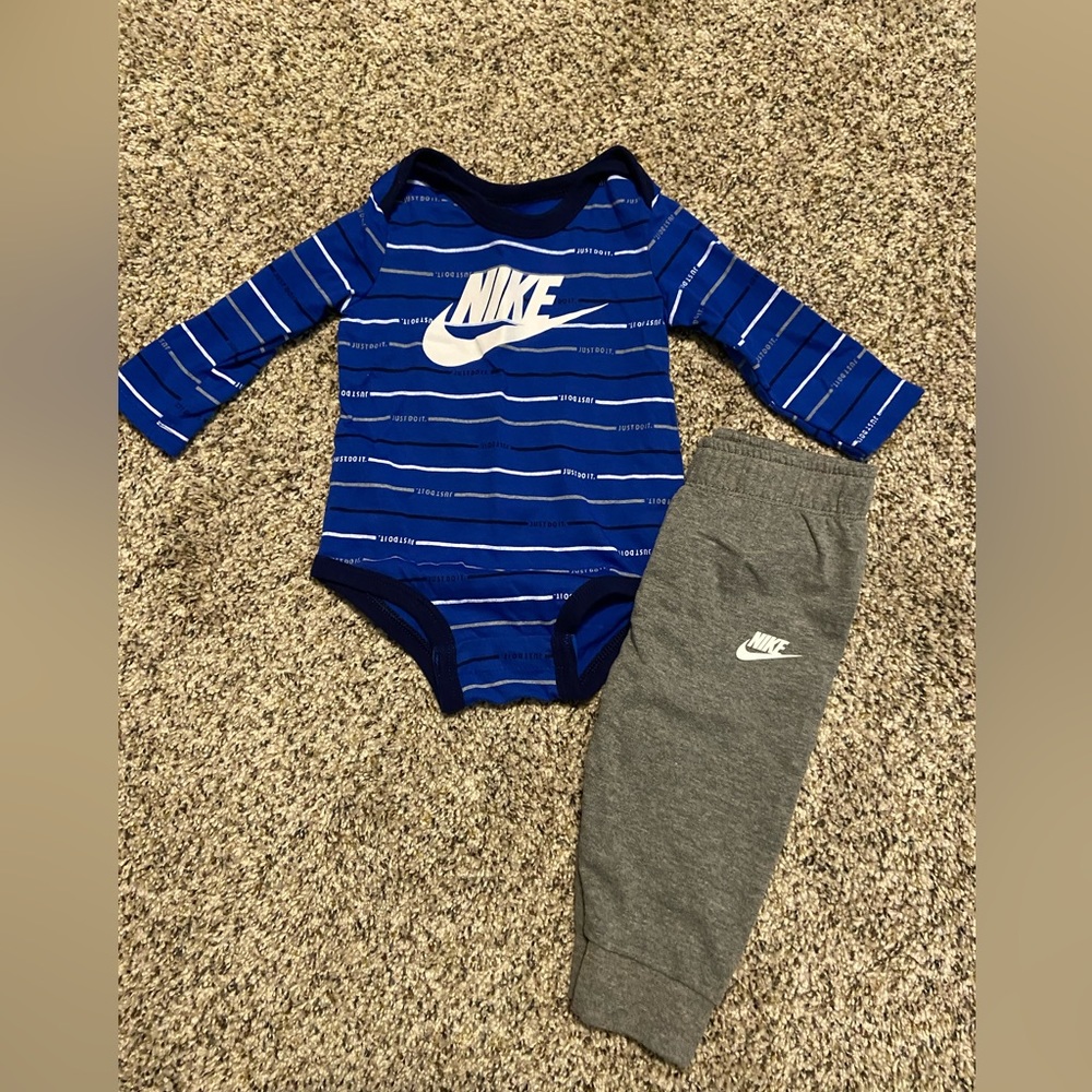 Nike Outfit 6M